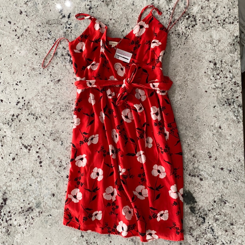 RED FLORAL DRESS - Picture 8 of 8